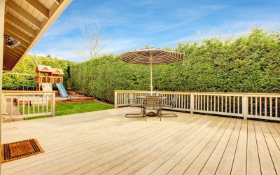 Choosing the Right Decking Materials for Your Backyard